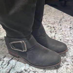 Boots wide calf